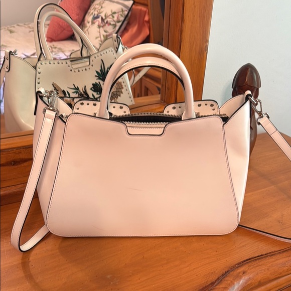 Embroidered Cream Handbag - Picture 2 of 5